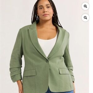 Sofia by Sofia Vergara Green Blazer with Notched Lapels and Ruched Sleeves